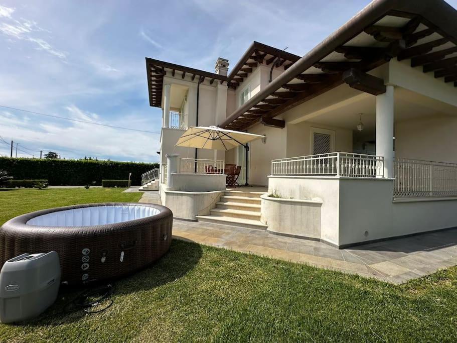 Villa Oriella - Piscina Idromassaggio E Relax -Versilia Camaiore Exterior photo